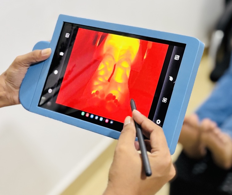 FootScan Pro clinical scanner